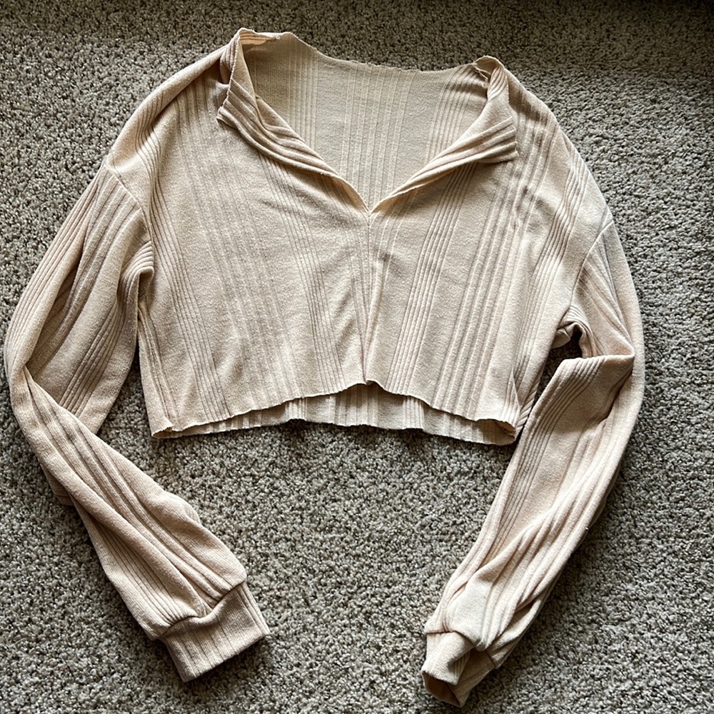 creamed cropped sweater
